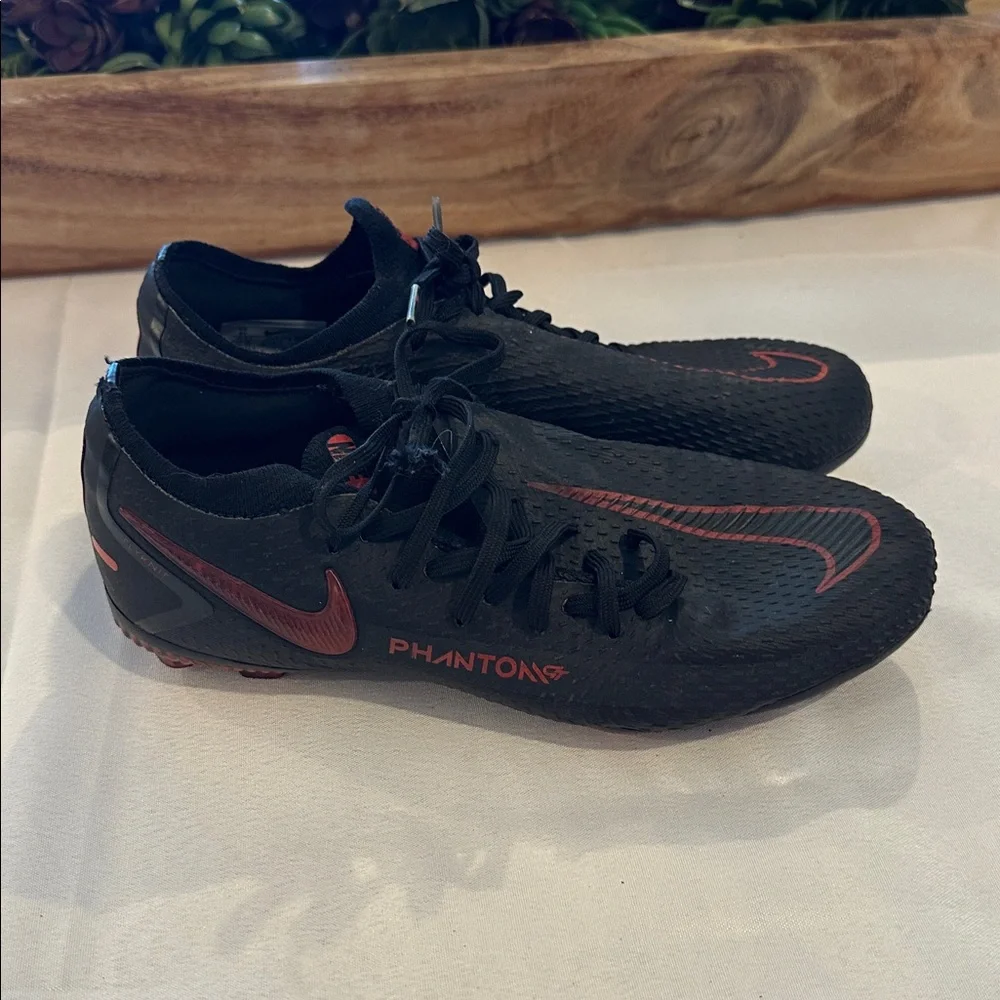 Nike Jr. Phantom GT Pro FG Soccer Cleats shoes boys size 4‎ 4Y